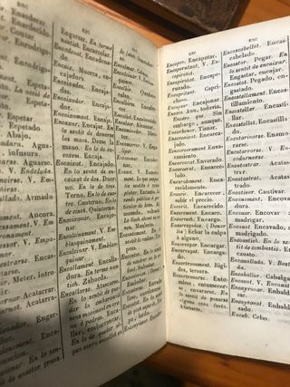 2 diccionarios catalancastellano siglo XIX