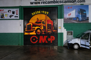 PINTOR MURAL para empresas y locales GRAFFITI ARTE