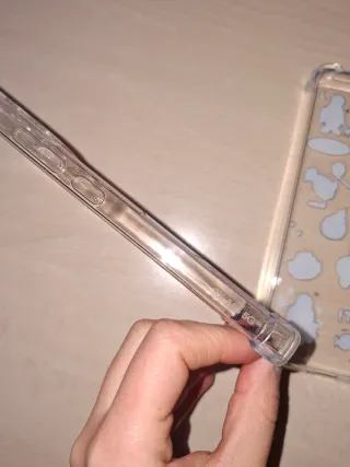 Cover per telefono con Turbononna e Pingu.