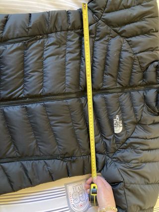 Anorak pluma ligera. Buen estado.