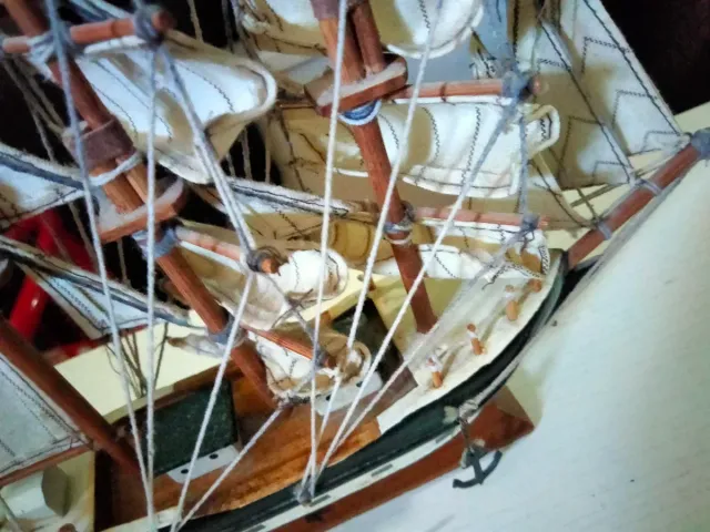 Modello di barca a vela francese