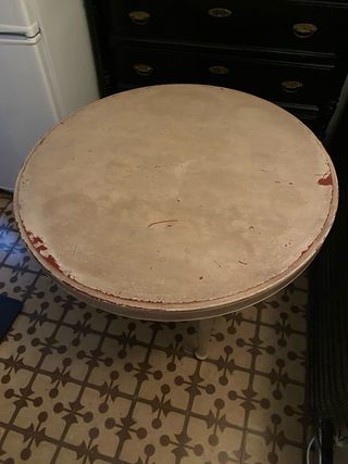 Mesa redonda antigua de madera , 30,00€