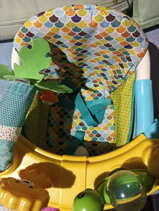 Trona / Silla de actividades infantil