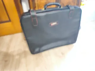 Maleta vintage negra