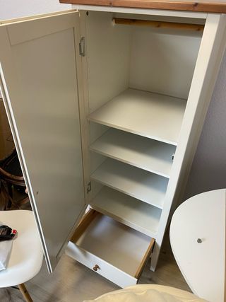 Mueble organizador blanco con puerta