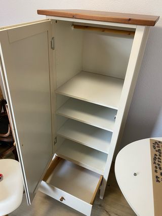 Mueble organizador blanco con puerta