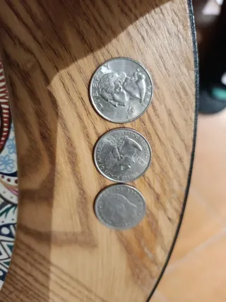 Tres monedas antiguas