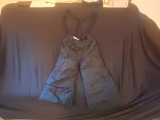 Chaqueta nieve 6 años + pantalón 4 años