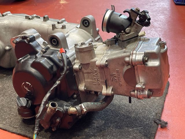 Motor Kymco Superdink 300 i 2017