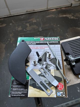 Soporte Amoladora Angular Parkside