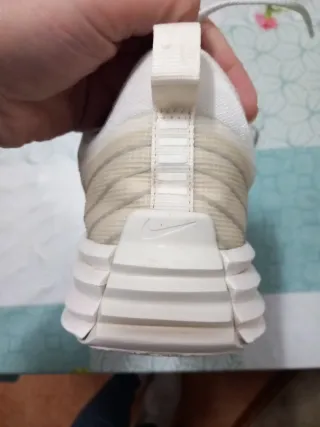 Zapatillas Nike DV2440-100 Talla 42