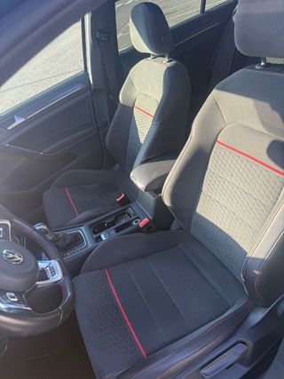 Volkswagen Golf GTI 7.5 Performance DSG6