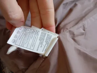 Abrigo largo marrón acolchado