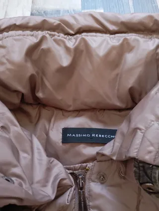 Abrigo largo marrón acolchado