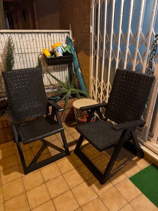 Dos Sillas Reclinables Negras