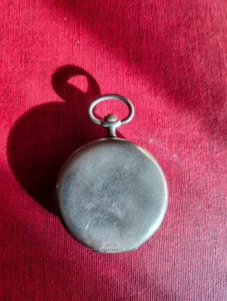 Reloj de bolsillo antiguo.