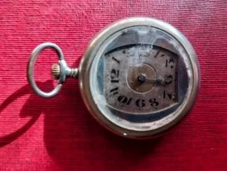 Reloj de bolsillo antiguo.