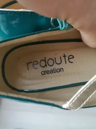 Zapatos de tacón verde azulado