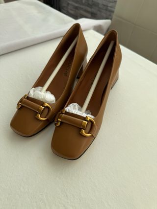 Zapatos de piel marrones Latouche