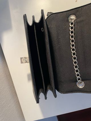 Bolso negro pequeño