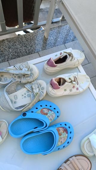 Scarpe bambina n. 27 e 28