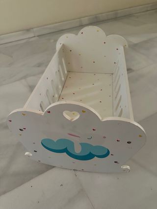 Cuna de muñeca unicornio El Corte Inglés madera