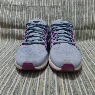 Zapatillas Nike Vomero 11 Azules y Rosas 40