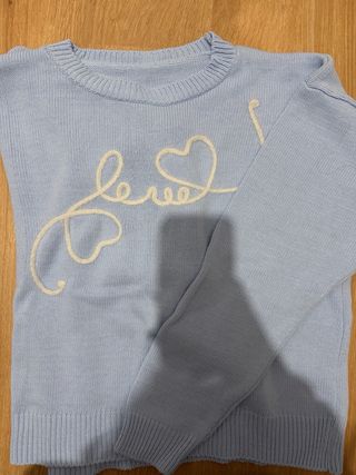 Jersey azul con letras blancas talla S