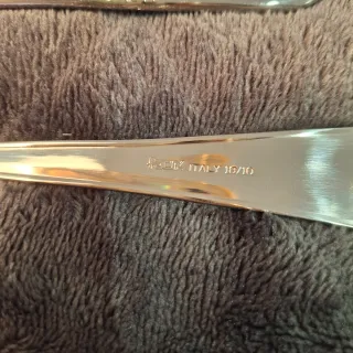 Cubiertos con logo Barça