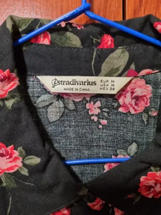 Vestido Stradivarius flores