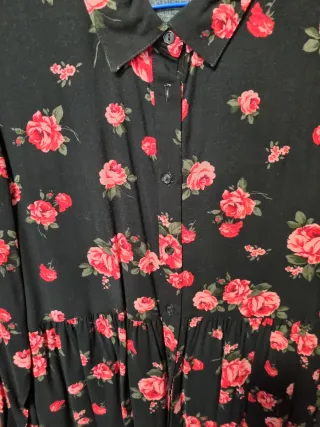 Vestido Stradivarius flores