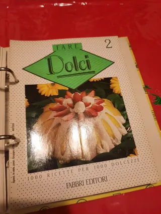 Raccoglitore con raccolte di ricette