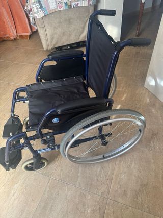 Silla de ruedas nueva