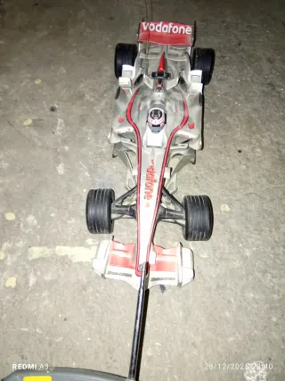 Coche de carreras Vodafone 1