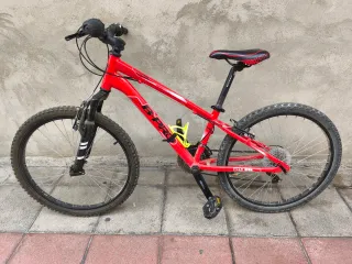 Bicicleta B-PRO 24 Roja