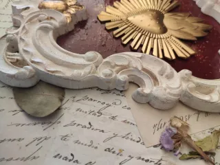 Marco Sagrado Corazón Boho Chic Dorado