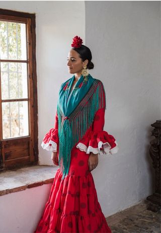 Traje de flamenca rojo con detalles