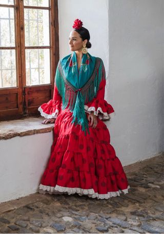 Traje de flamenca rojo con detalles