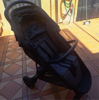 Silla de paseo ligera y compacta