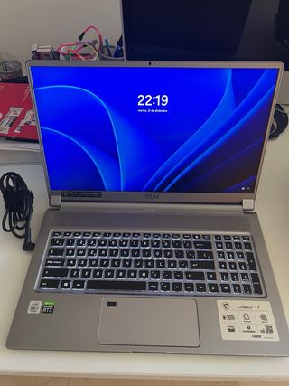 MSI Creator 17 i7 32GB RAM 1TB SSD