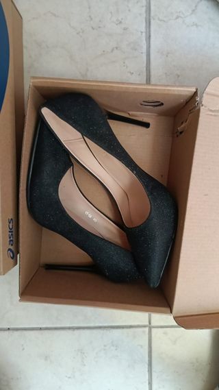 Scarpe tacco nere glitterate eleganti