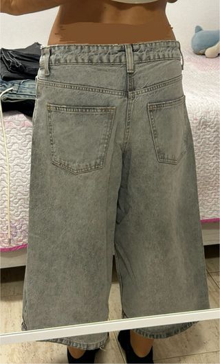 Pantalones vaqueros anchos grises