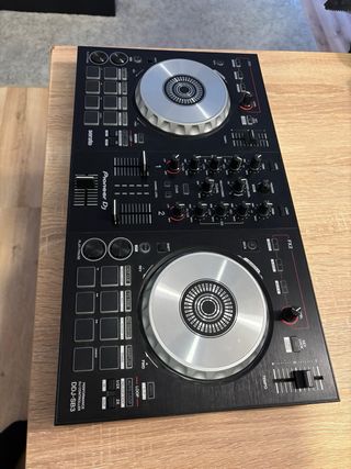Controladora Profesional DJ Pioneer DDJ-SB3 Negra