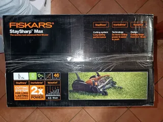 Tosaerba manuale Fiskars StaySharp Max