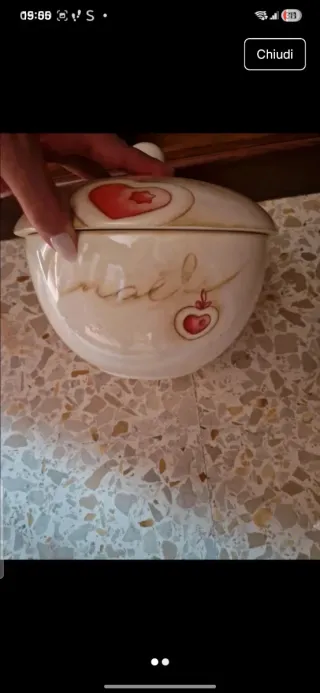 Biscottiera in ceramica decorata