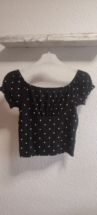 Lote 3 prendas: top lunares y más