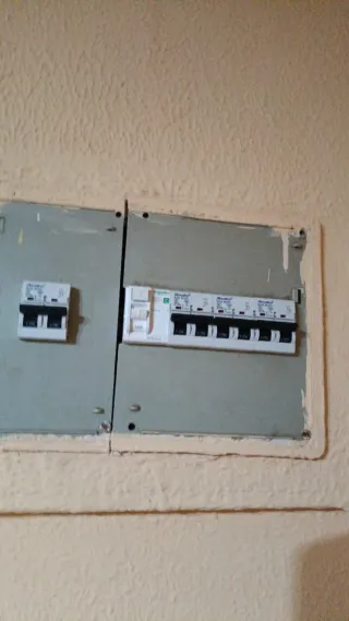 Autorizado.reparacion averías Sevilla y pueblos