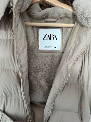 Chaqueta Zara Beige.