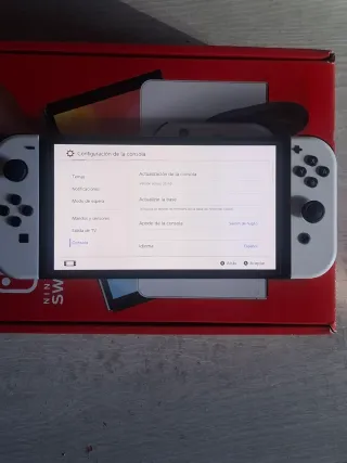 Nintendo Switch OLED Bianca + Giochi