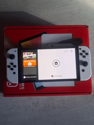 Nintendo Switch OLED Bianca + Giochi